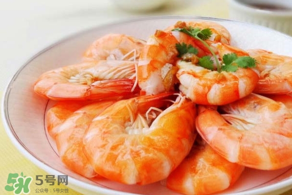 三伏貼可以吃蝦嗎？貼三伏貼可以吃龍蝦嗎？