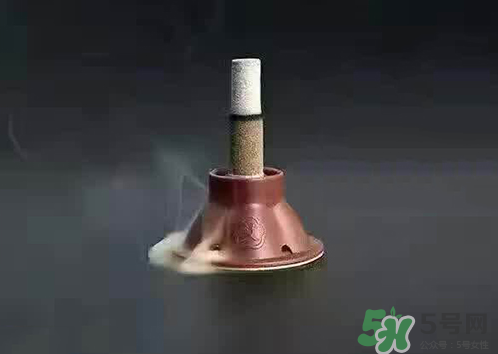 艾艾貼貼后出現(xiàn)水泡怎么回事？艾艾貼后有水泡怎么辦？