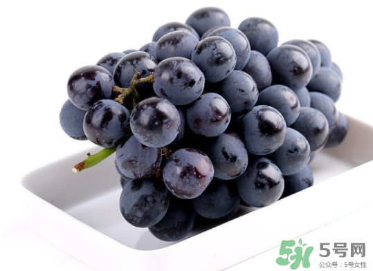 夏黑葡萄為什么掉色？夏黑葡萄怎么會染色？