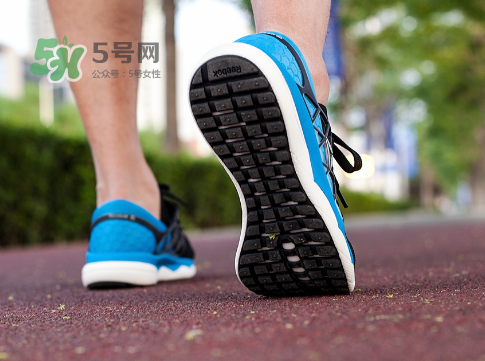 reebok floatride run腳感怎么樣？銳步floatride跑鞋測評