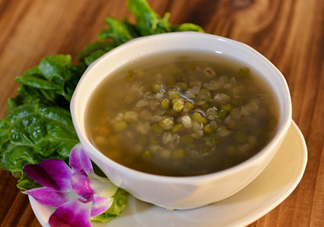 三伏天可以喝綠豆湯嗎？三伏天是喝綠豆湯還是喝生姜水？