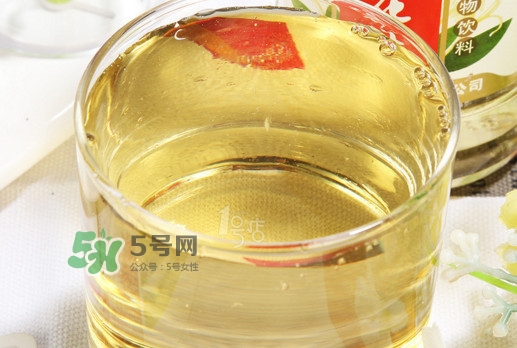 金銀花露是飲料嗎？金銀花露是飲料還是藥？