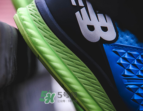 new balance fuelcell怎么樣？新百倫fuelcell跑鞋測(cè)評(píng)