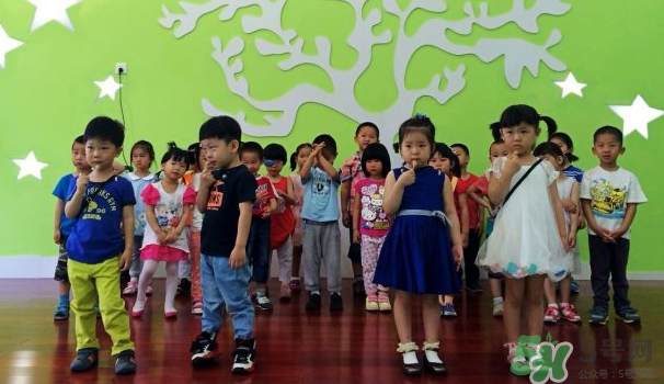 寶寶不去幼兒園怎么辦？寶寶不去幼兒園哭鬧怎么勸導(dǎo)？