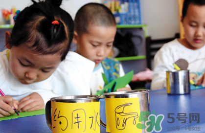 寶寶不去幼兒園怎么辦？寶寶不去幼兒園哭鬧怎么勸導(dǎo)？