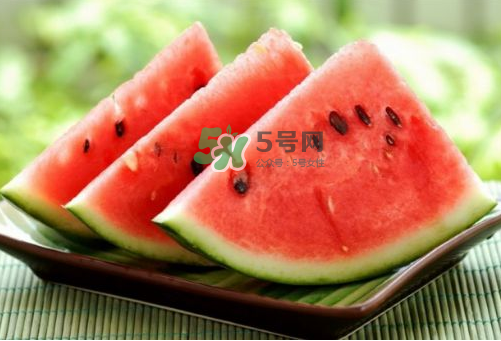 三伏天坐月子可以吃西瓜嗎？三伏天坐月子吃西瓜好嗎？