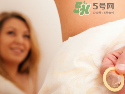 安全套放車(chē)?yán)镞€能用嗎？套套藏哪里比較安全？