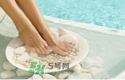 醋泡腳多長時(shí)間最好？醋泡腳一次用多少合適