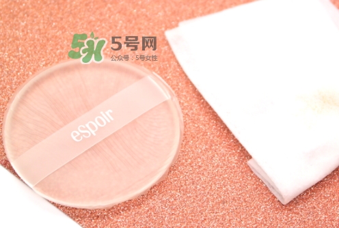 硅膠粉撲可以用散粉嗎？硅膠粉撲可以用干粉嗎？