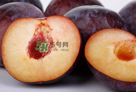 黑布林和火龍果能一起吃嗎？黑布林可以和火龍果一起吃嗎？