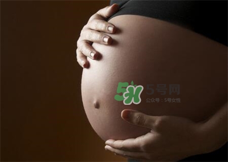為什么胎寶寶晚上動(dòng)的比較多？胎動(dòng)異常的表現(xiàn)