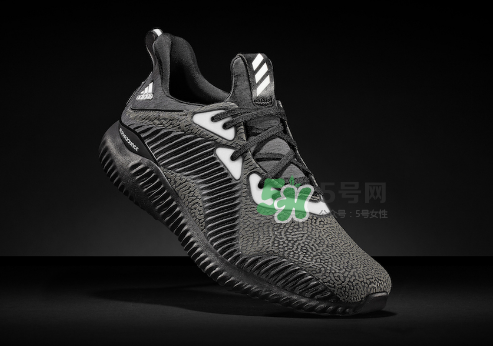 adidas alphabounce reflective阿爾法小椰子跑鞋夜光版多少錢？