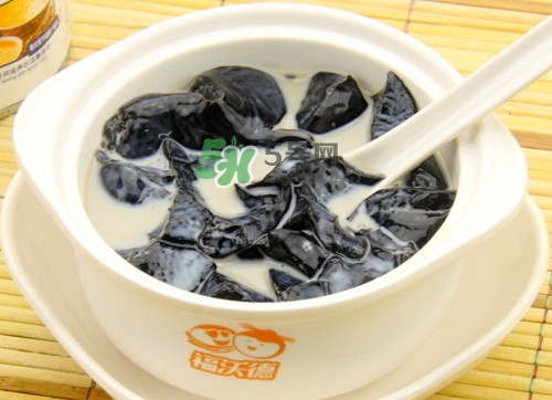 龜苓膏是發(fā)物嗎？龜苓膏怎么制作的