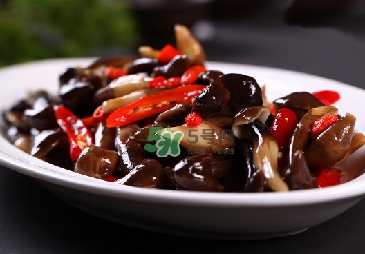 雞樅菌有毒嗎？雞樅菌不能和什么一起吃？