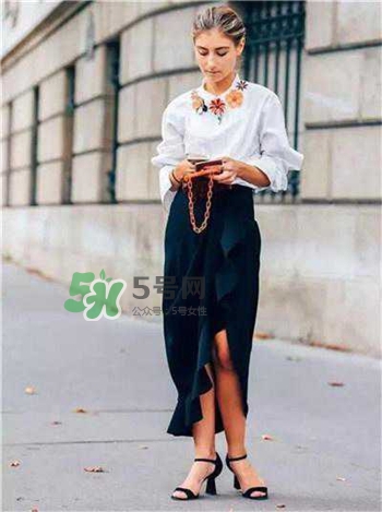 襯衣怎么扎進(jìn)褲子里？襯衣扎進(jìn)褲子里的時(shí)尚穿法