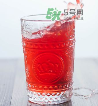 中暑能喝酸梅湯嗎？酸梅湯中暑能不能喝？