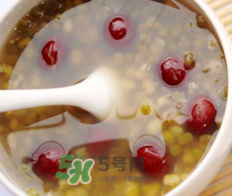 綠豆湯能防中暑嗎？喝綠豆湯能預(yù)防中暑嗎？