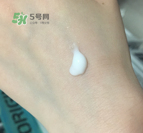 理膚泉晚安蜜怎么樣？理膚泉夜間修護(hù)乳好用嗎？