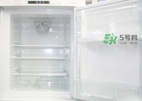冰箱夏天溫度應該調到幾檔？冰箱里面冰太多怎么辦