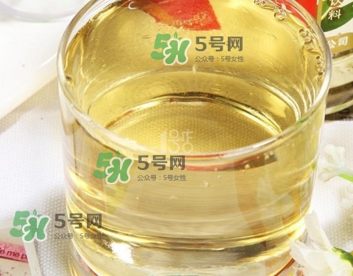 金銀花露可以當飲料喝嗎？金銀花露喝多了會不會有害