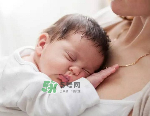 三伏天坐月子可以開窗戶嗎？夏天坐月子能開窗戶嗎？