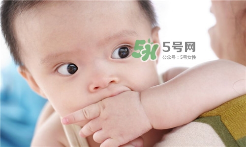 3~5個月的寶寶有多了解這個世界？寶寶睡眠習(xí)慣如何規(guī)范？