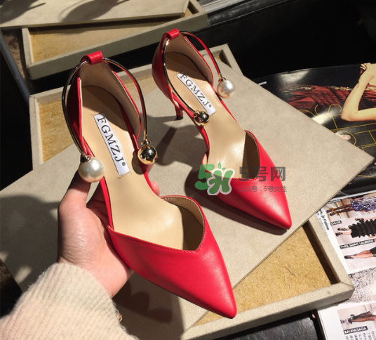閏六月給老婆買什么？閏六月為什么要給老婆買紅鞋？