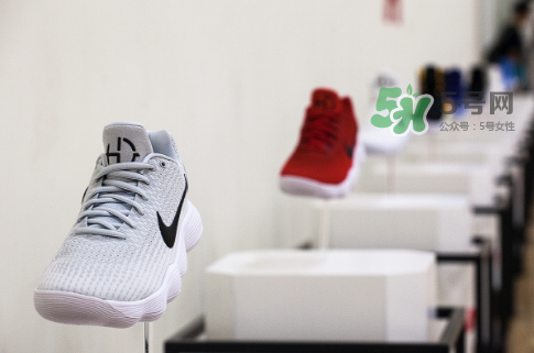 nike hyperdunk 2017尺碼怎么選？hyperdunk2017鞋碼正嗎？