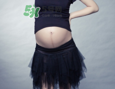 頭胎有妊娠線二胎沒(méi)有是因?yàn)閷殞毿詣e不一樣嗎？