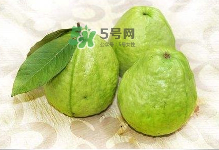 芭樂要削皮嗎？吃芭樂有什么好處？