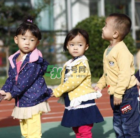 上幼兒園前應(yīng)該學(xué)會(huì)什么？上幼兒園前要學(xué)會(huì)什么？