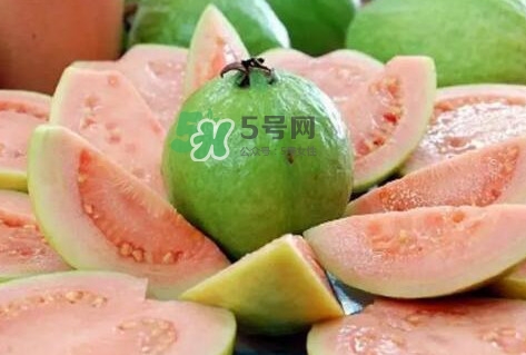 芭樂要削皮嗎？吃芭樂有什么好處？