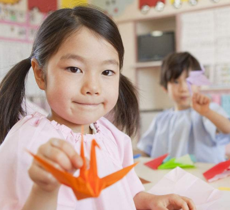 孩子在幼兒園受欺負(fù)怎么辦？孩子在幼兒園不合群怎么辦？
