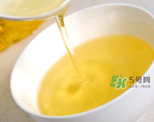 轉(zhuǎn)基因大豆油能吃嗎？轉(zhuǎn)基因大豆油有什么危害？