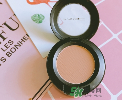 mac焦點小眼影怎么樣？mac時尚焦點小眼影好用嗎