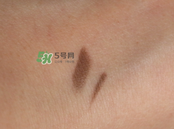 mac眉筆怎么轉(zhuǎn)？mac眉筆轉(zhuǎn)不出來?