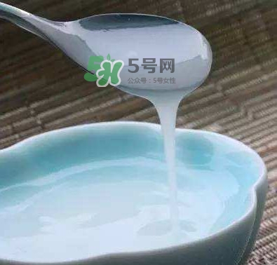 仙草凍熬好多久能成型？仙草凍添加什么才會(huì)結(jié)凍