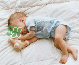 孩子尿床是缺什么？孩子尿床補(bǔ)什么?