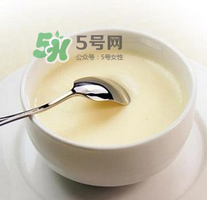 牛初乳粉什么時(shí)候吃最好？牛初乳粉的吃法是怎么樣的？