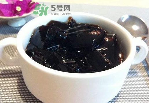 燒仙草會(huì)胖嗎？燒仙草對(duì)人有什么功效