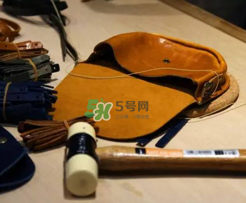 roberu peace and smile笑臉錢包多少錢_在哪買_怎么買？