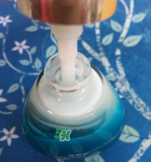 溫碧泉明星復(fù)合水精華怎么用？溫碧泉明星復(fù)合水精華用法
