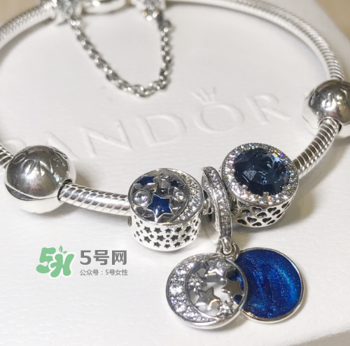 pandora復(fù)古夜空手鏈多少錢？潘多拉繁星夜空手鏈專柜價(jià)格