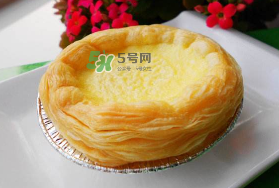 烤蛋撻烤箱預(yù)熱要多久？烤蛋撻用上火還是下火？