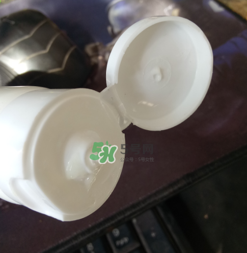 佐薇洗面奶怎么樣？佐薇潔面乳好用嗎？