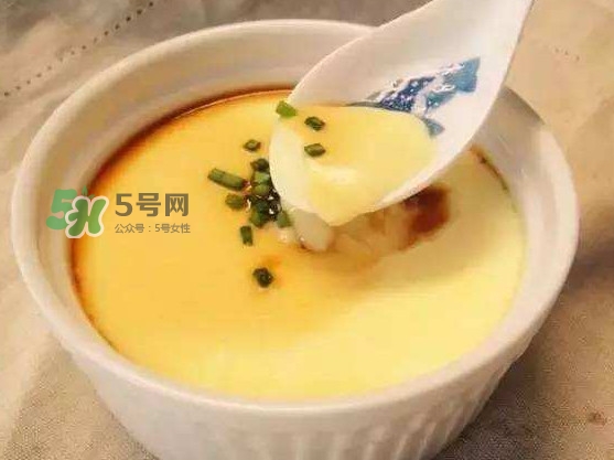 蒸雞蛋是冷水上鍋蒸嗎？蒸雞蛋是用冷水還是熱水？