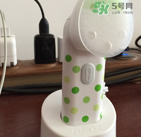 倩碧聲波潔面儀怎么充電？倩碧潔面儀充電燈不亮