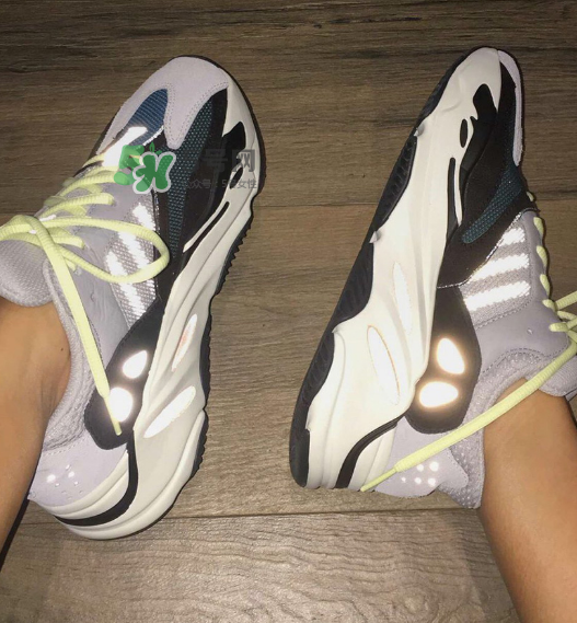 yeezy runner 700多少錢？侃爺復古跑鞋專柜價格