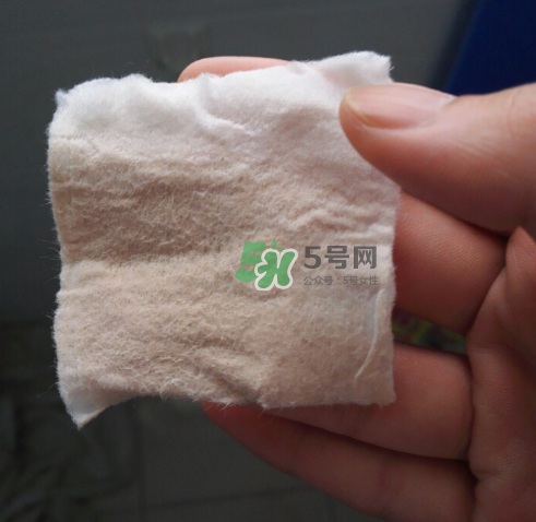 歐詩漫卸妝水怎么樣？歐詩漫卸妝水含酒精嗎？
