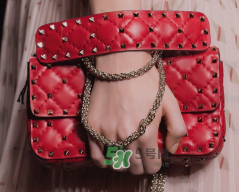 rockstud spike是什么品牌？rockstud spike耐用嗎？